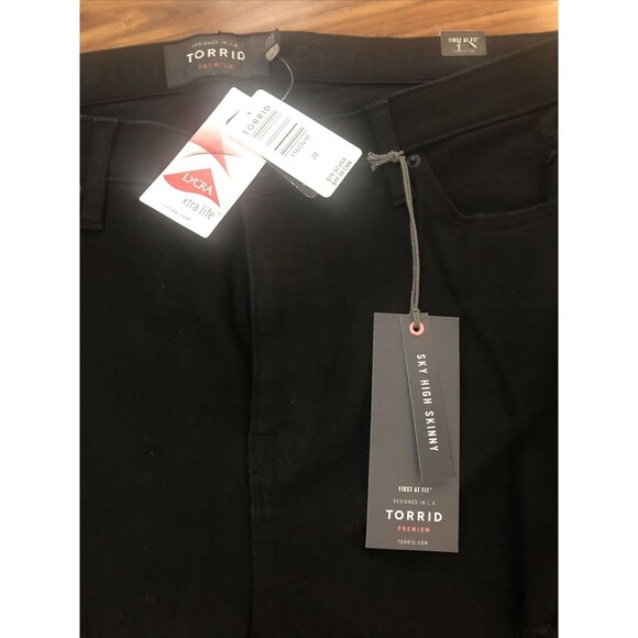 NEW Torrid Women’s SKY HIGH LYCRA SKINNY JEAN PREMIUM STRETCH BLACK sz 20R NWT - Picture 4 of 8